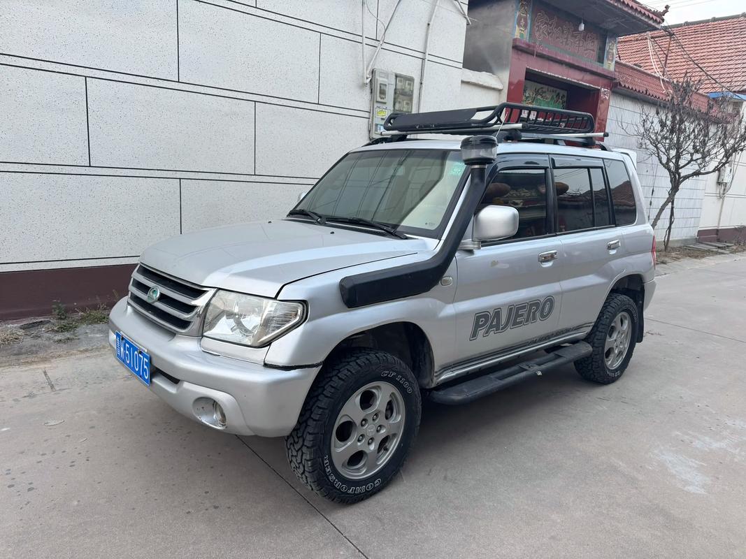 猎豹飞腾超选四驱／猎豹飞腾超选四驱档杆卡住了