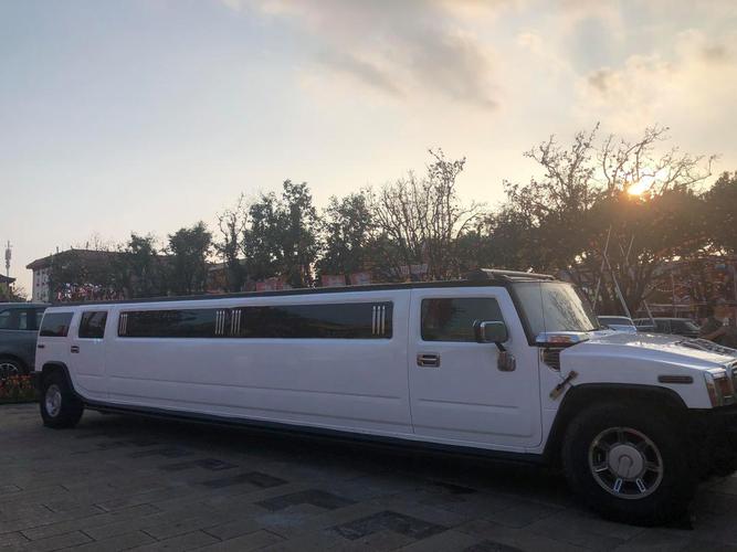 林肯车加长版,林肯车加长版图片大全