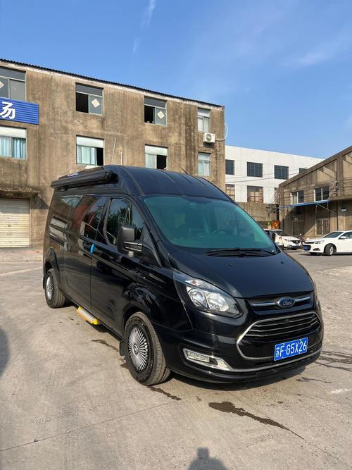 福特新全顺6座图片报价,福特新全顺2021款价格