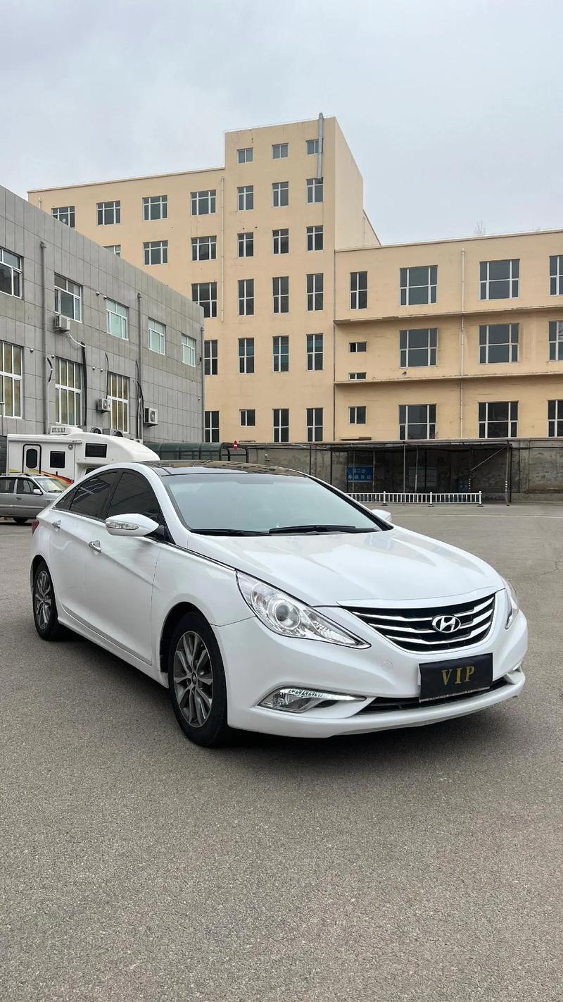 现代汽车索纳塔8 现代汽车索纳塔怎么样