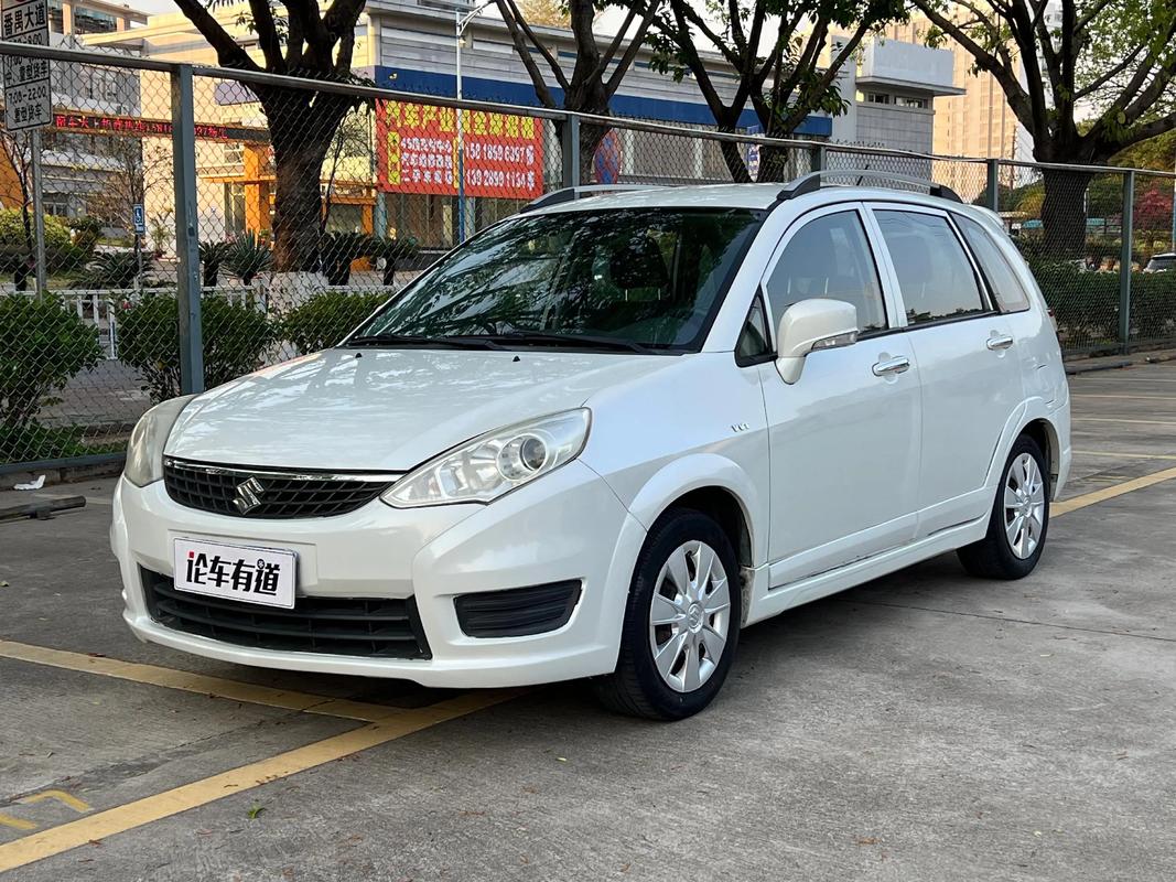 铃木利亚纳新车多少钱/铃木利亚纳三厢口碑怎么样