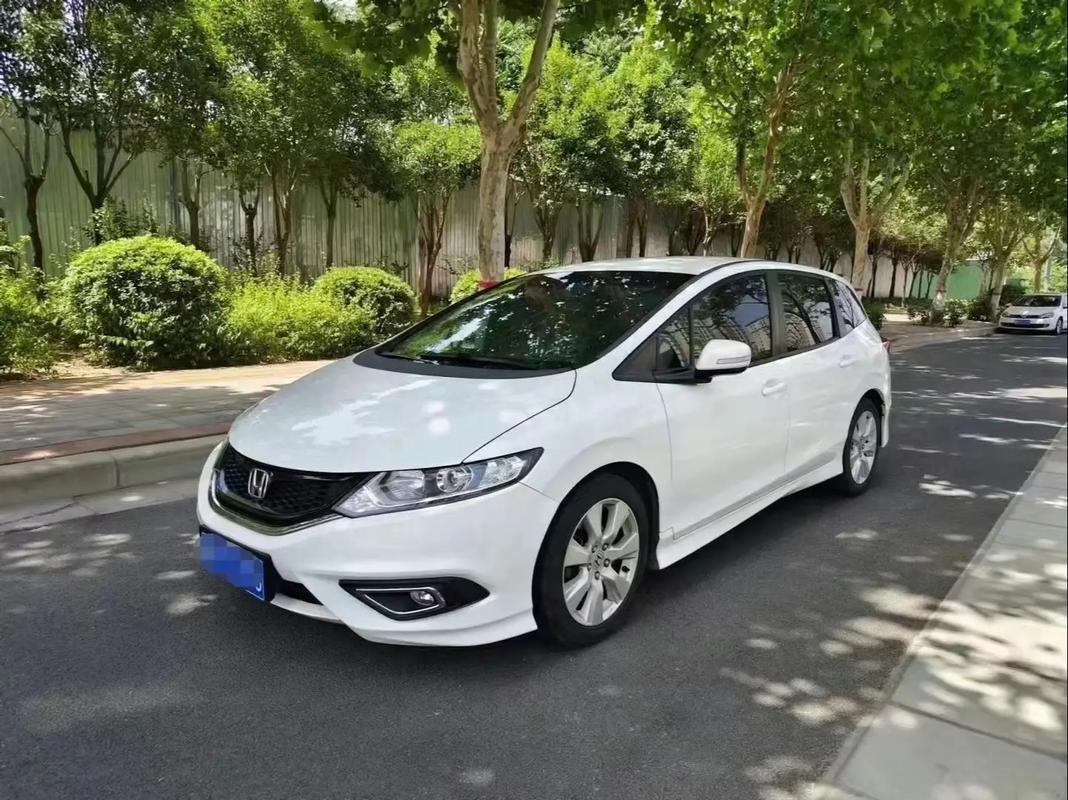 本田杰德2015款(本田杰德2015款18cvt配置参数)