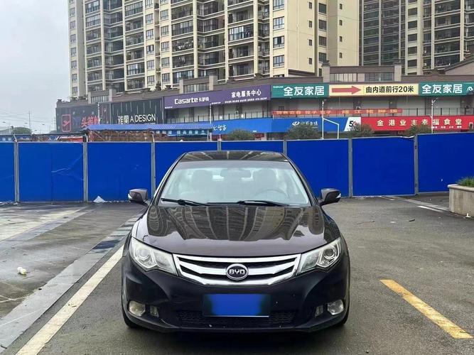 比亚迪思锐二手车价格 2013比亚迪思锐现在值多少钱？