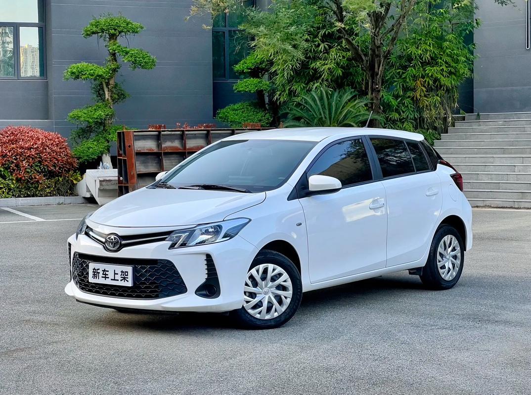 丰田威驰两厢自动挡图片 丰田威驰2厢车图片