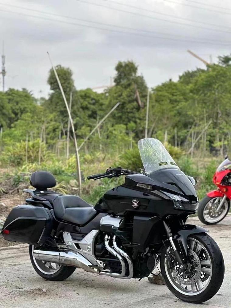 本田st1300 本田st1300停产了吗