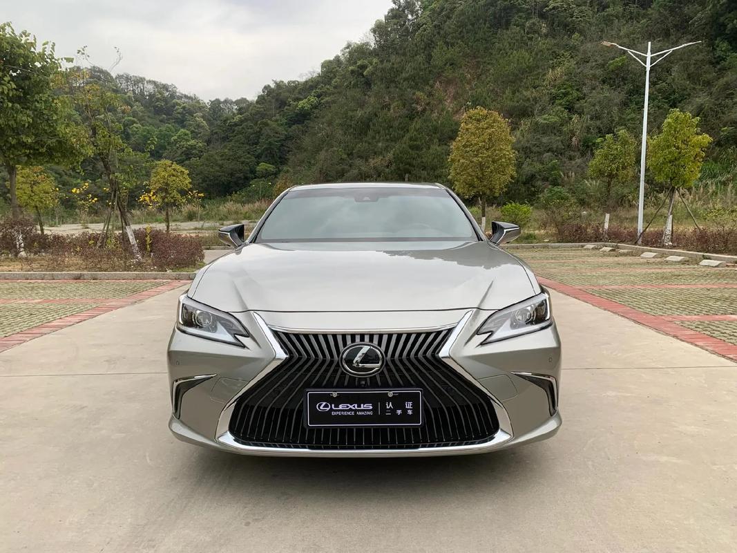 【雷克萨斯轿车车型,雷克萨斯轿车车型大全报价及图片】