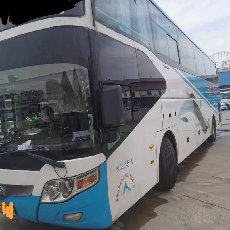 【55座大客车多少钱一台,宇通大巴车55座图片】