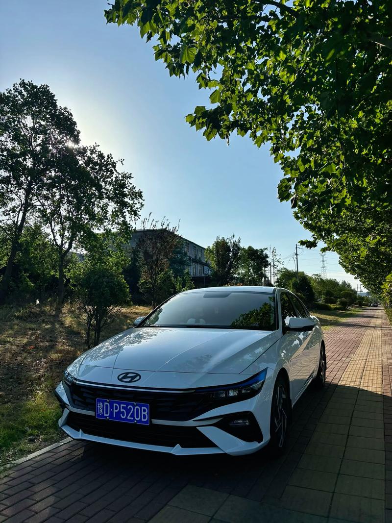 伊兰特油耗多少钱一公里,现代伊兰特油耗多少钱一公里