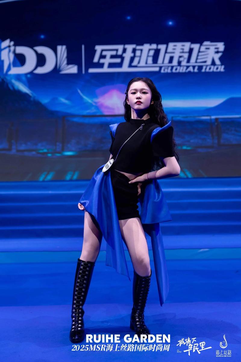 【美女模特,美女模特比赛现场视频】