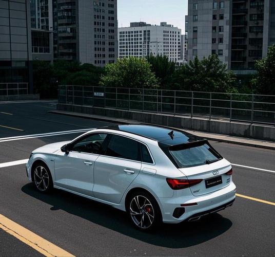 15万口碑最好的车女生开(15万以内适合女生开的轿车)