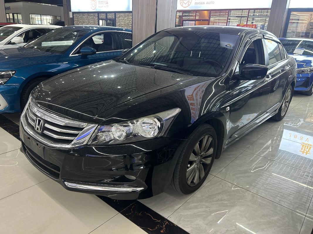 13款二手雅阁值得买吗 2013款20雅阁二手车优缺点