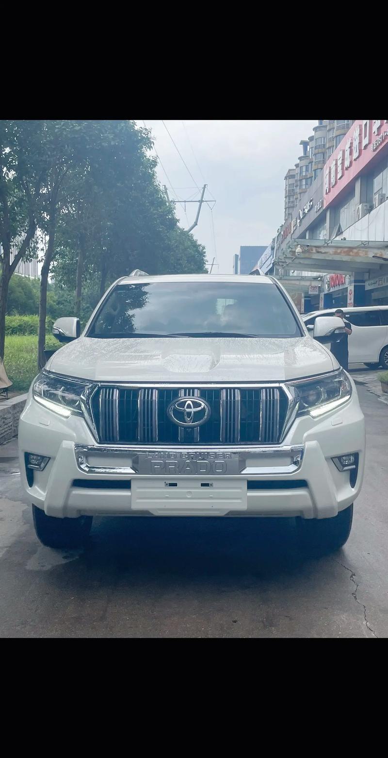 最新款丰田霸道/最新款丰田霸道4000顶配视频